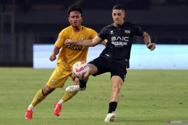 Alexis Messidoro Siapkan Mental Menjelang Pertandingan Melawan Persis Solo