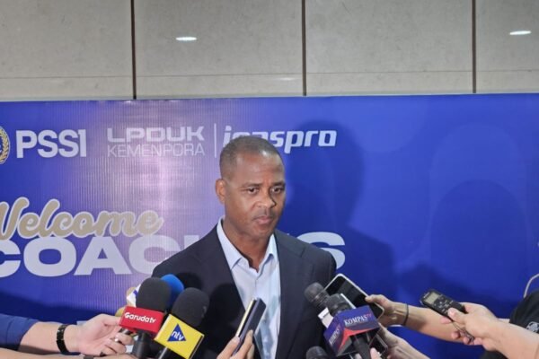 Patrick Kluivert Menyatakan Kekecewaan atas Cedera Ole Romeny