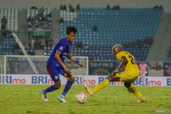 Arema FC Kehilangan Achmad Maulana karena Cedera ACL