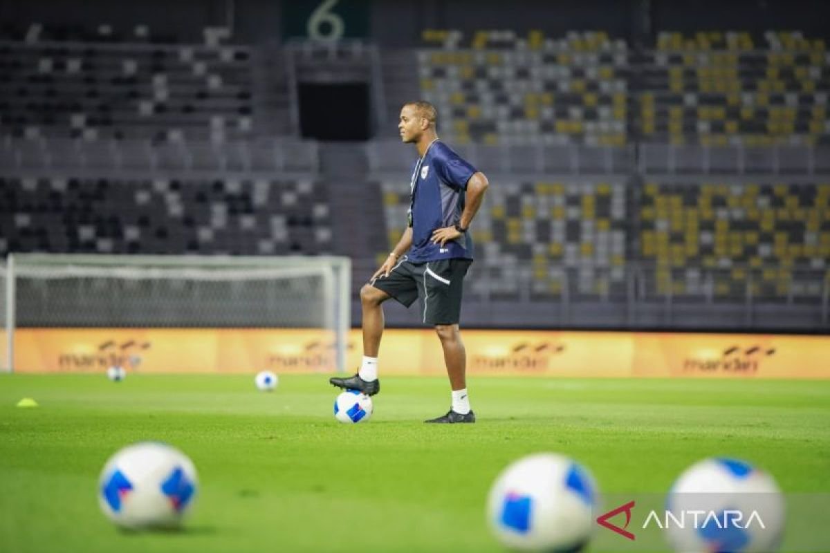 Pertarungan Hidup Mati: Kluivert Aspirasi Timnas Indonesia Lawan Saudi dan Irak